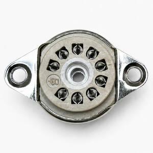 Belton B9A Valve Socket